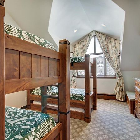 Luxury Ski-In 3 Bedroom Penthouse Inside Pines Lodge, Sleeps 10! Condo Бийвър Крийк Екстериор снимка