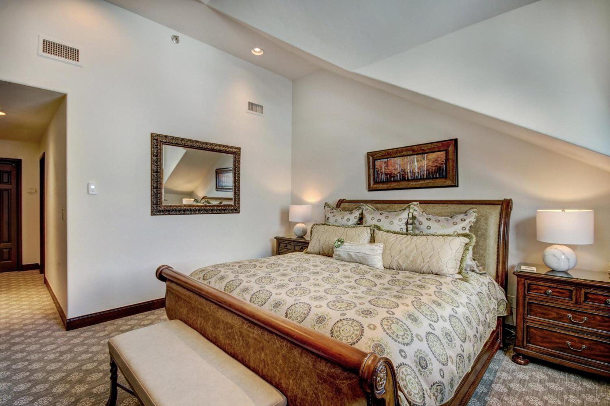 Luxury Ski-In 3 Bedroom Penthouse Inside Pines Lodge, Sleeps 10! Condo Бийвър Крийк Екстериор снимка